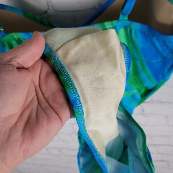 SEA QUEEN | underwire one piece swim bathing suit - Picture 4 of 6